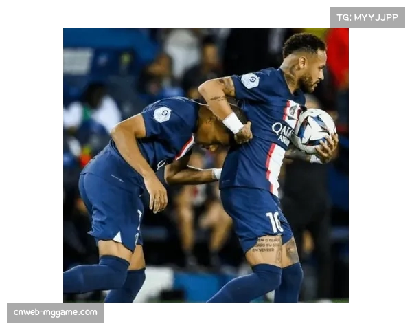 巴黎圣日耳曼U19传控打法成熟，一线队战术延续性受肯定